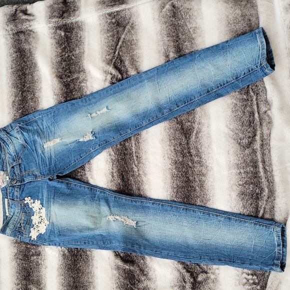 HOTT KISS JEANS - Picture 1 of 6